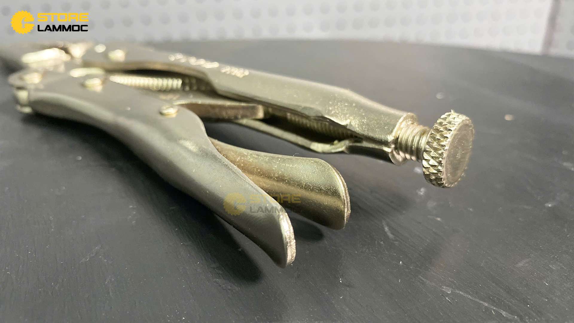 Kìm bấm chết mũi nhọn 9inch Sata 71302