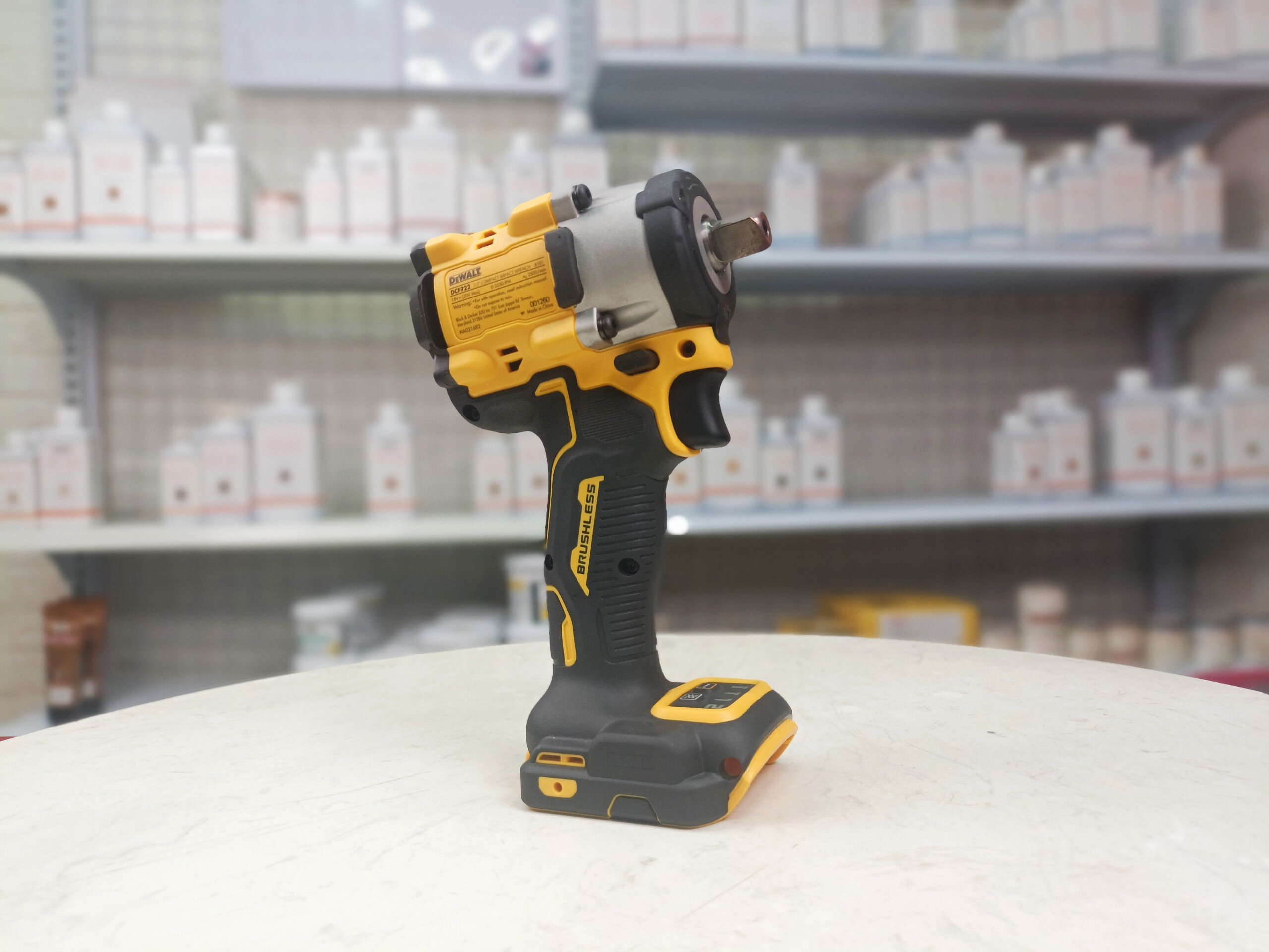 Thân máy bắn bu lông pin Dewalt DCF922N-B1 (Đầu bi) 20V