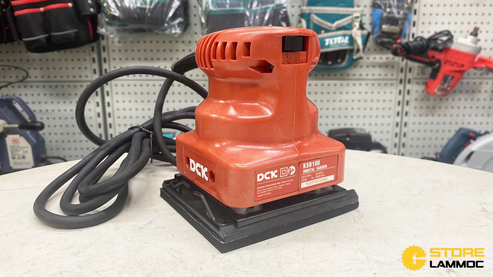 Máy chà nhám rung 150W DCK KSB100