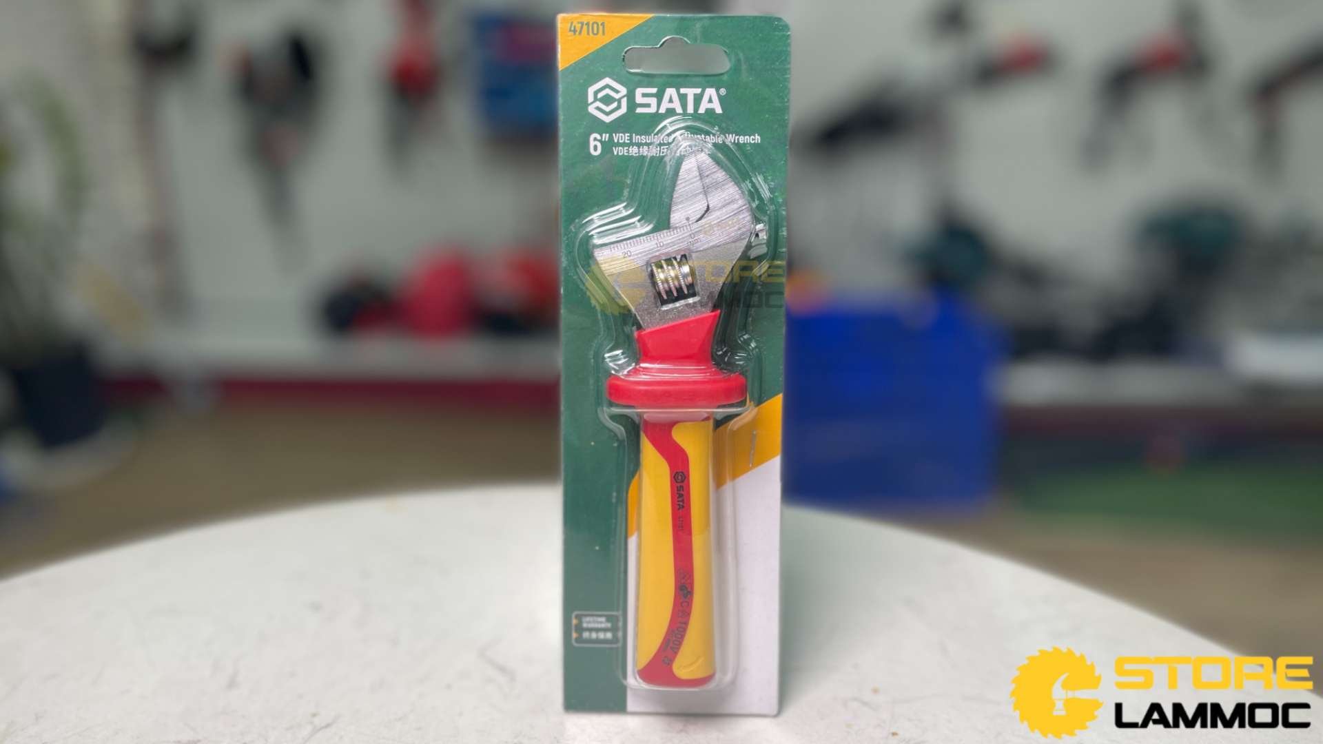 Mỏ lết cờ lê cách điện 6inch Sata 47101