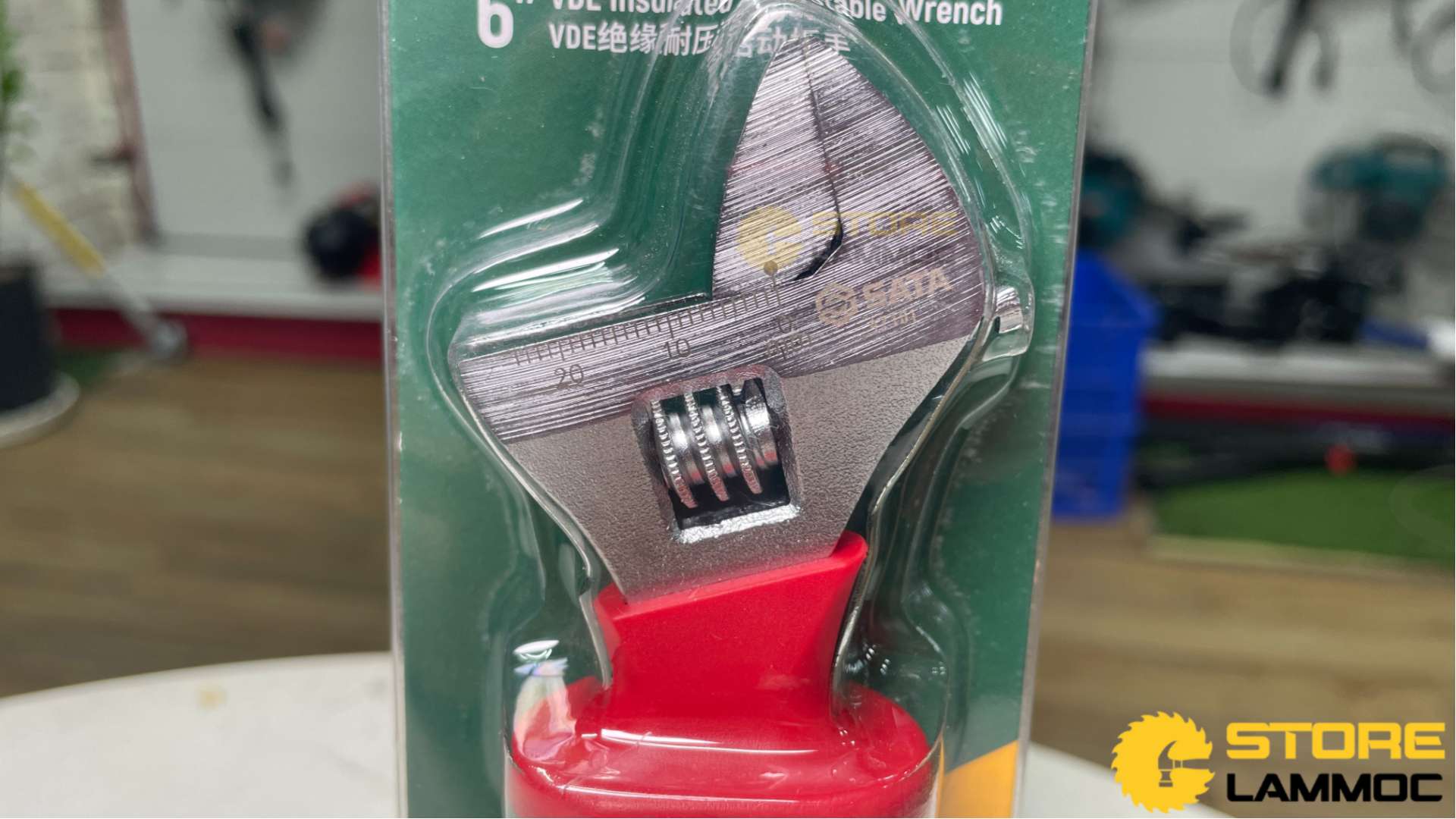 Mỏ lết cờ lê cách điện 6inch Sata 47101